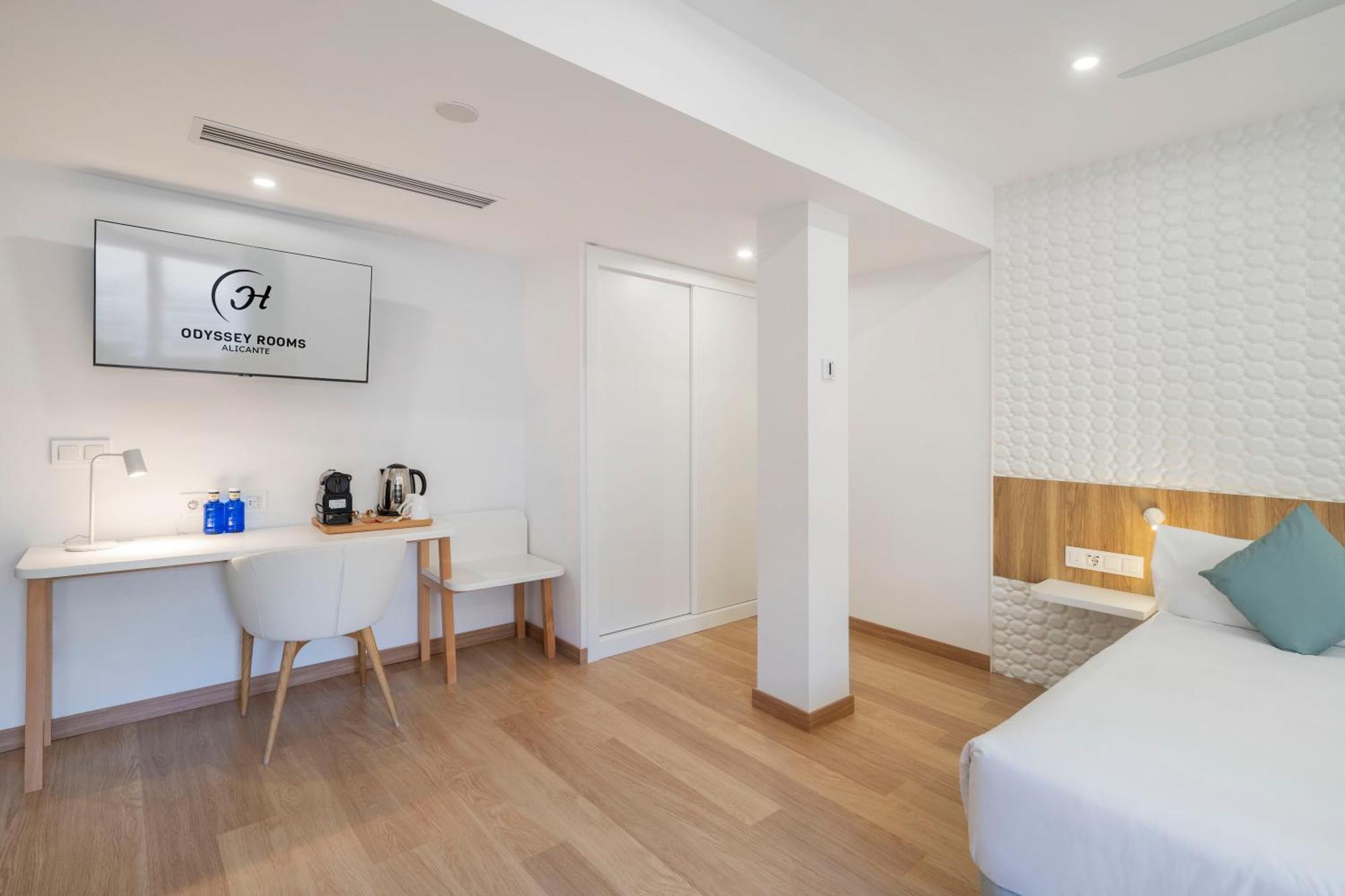 Odyssey Rooms 阿利坎特 外观 照片
